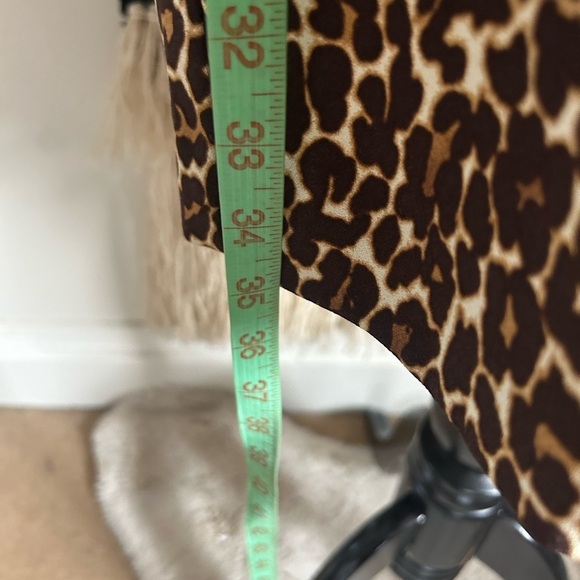 J. Crew Leopard Dress Sz 8 Crepe leopard Shift dress - Picture 4 of 8
